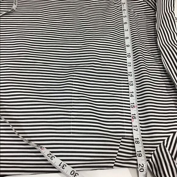 Robert Rodriguez Cold Shoulder Stripe Top NWT SZ 6 - Picture 5 of 8